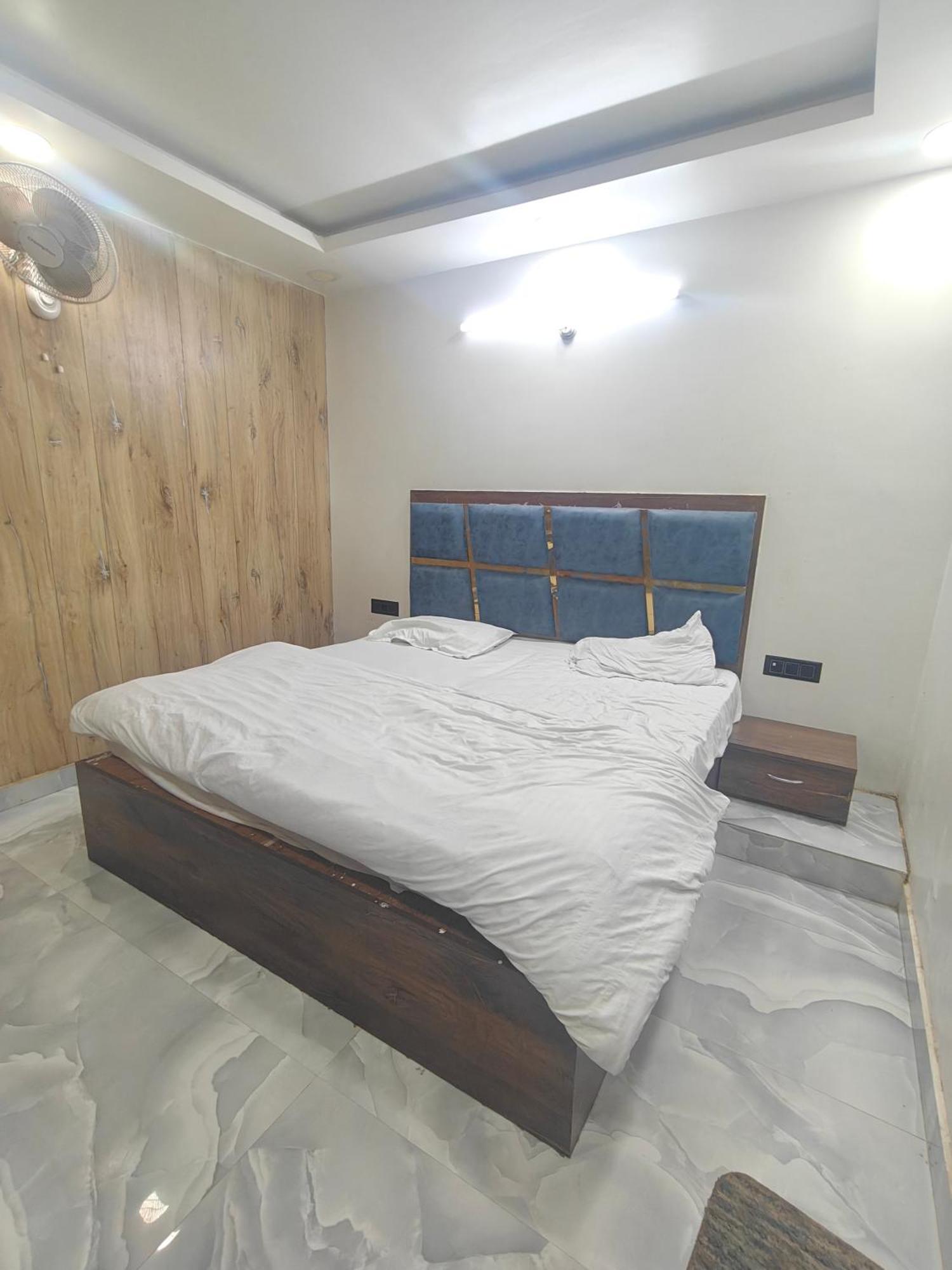 Hotel Love Inn Лакхнау Экстерьер фото